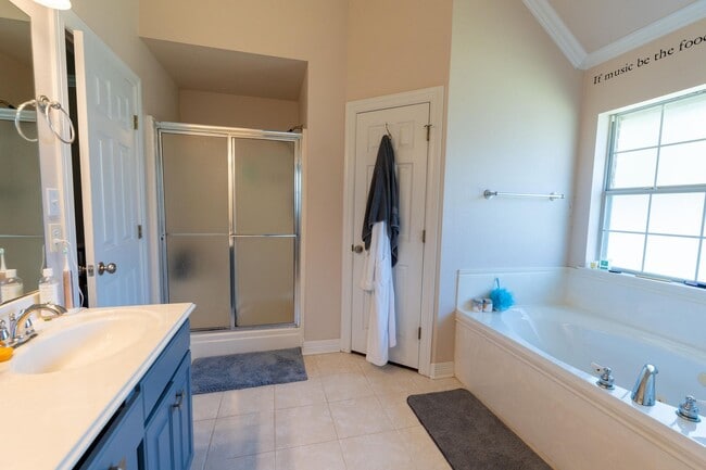 Building Photo - North Bossier Rental