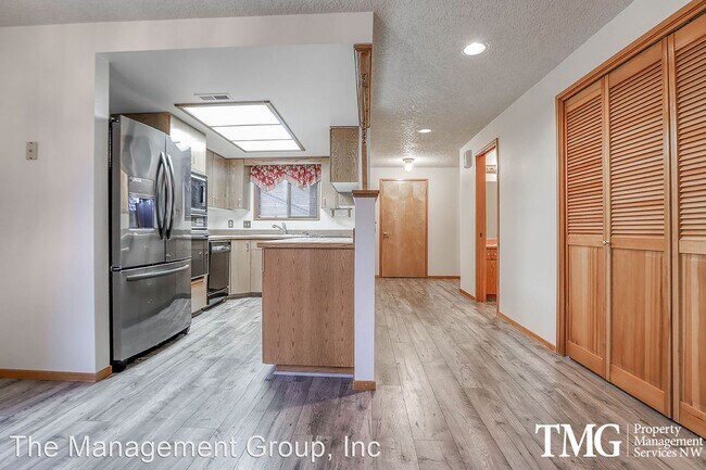 Building Photo - 2 br, 2.5 bath House - 13818 NW 10th Court #A