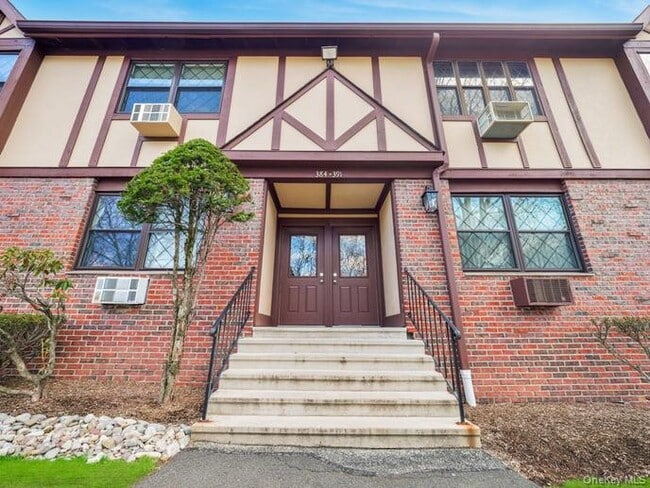 Building Photo - 391 Sierra Vista Ln