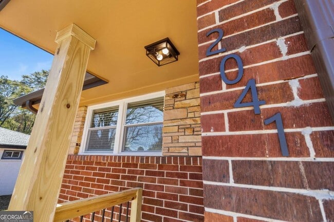 Building Photo - 2041 Nettie Ct