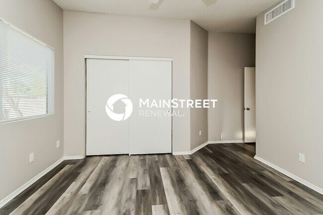 Building Photo - 3 Bedroom Pet-Friendly Home in Tucson, AZ with Main Street Renewal