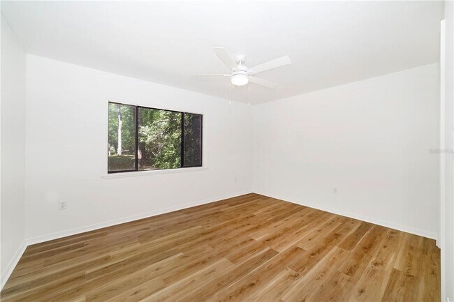 Building Photo - 5629 NW 97th St