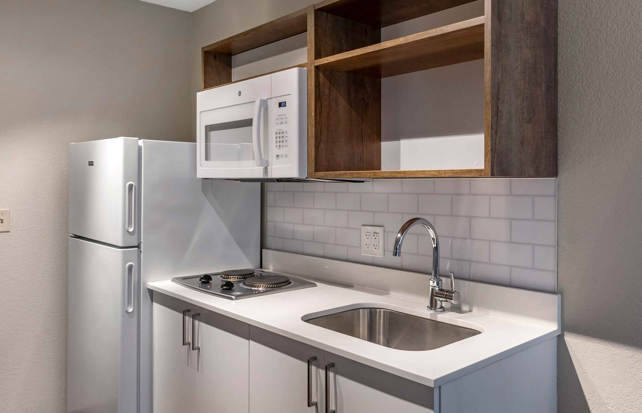 Building Photo - Furnished Studio-Seattle - Bellevue - Down...