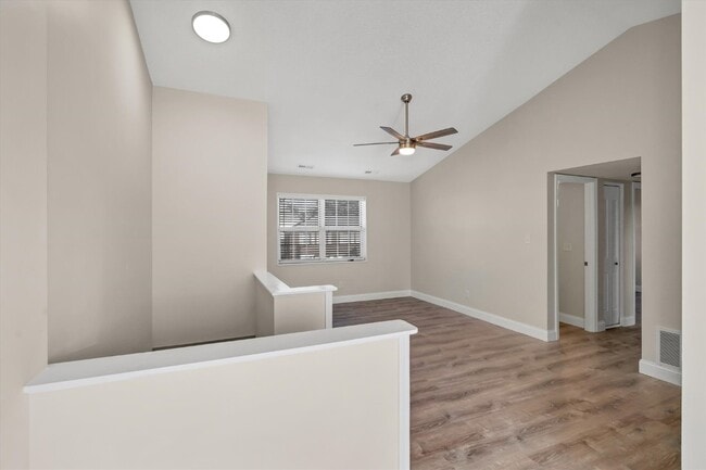 Building Photo - 1607 E Swan Cir