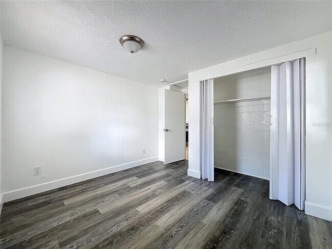 Building Photo - 1329 30th St