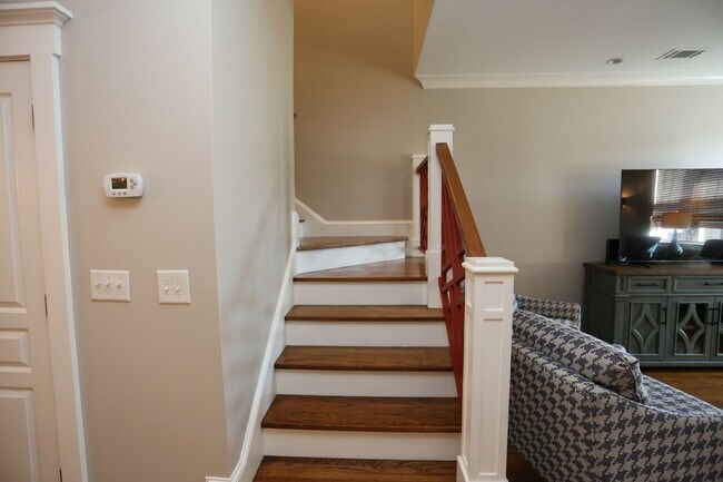 Building Photo - Furnished 2 Bedroom Townhome in Pooler