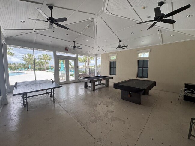 Building Photo - 11306 Leland Groves Dr