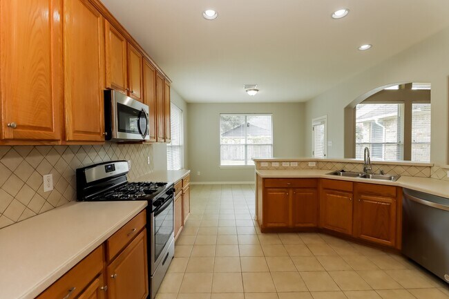 Building Photo - 3211 Oak Park Ln