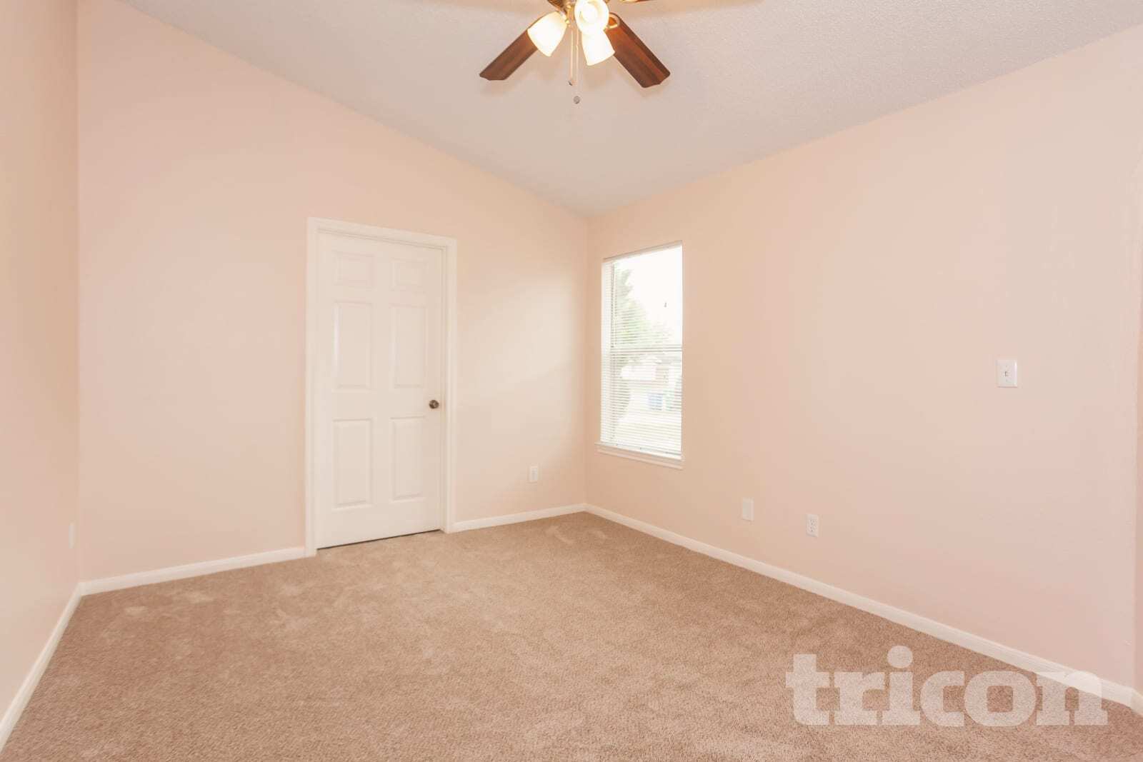 Building Photo - 3206 Boynton Dr