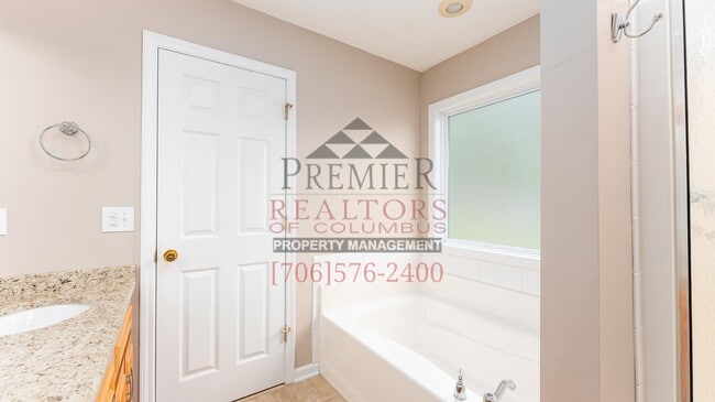 Building Photo - 8063 Sonoma Pointe Dr