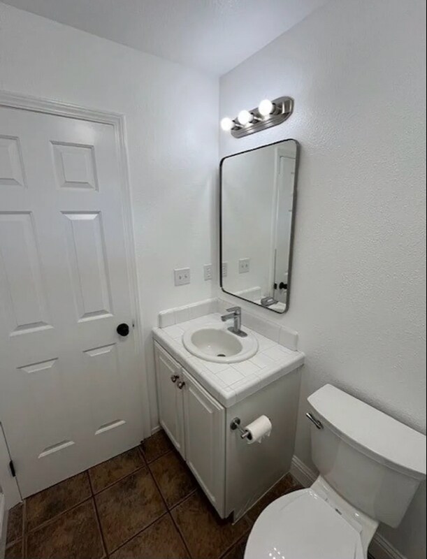 Building Photo - 5444 W Sunnyside Ct