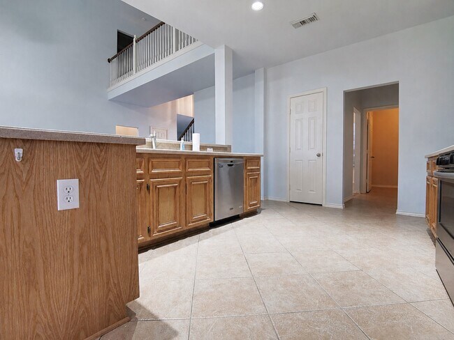 Building Photo - 3527 Hera Dr