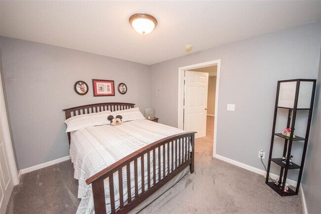 Building Photo - Hurry and show this 5 bedroom, 3 full bath home on a finished basement!!! Move in ready in desira...