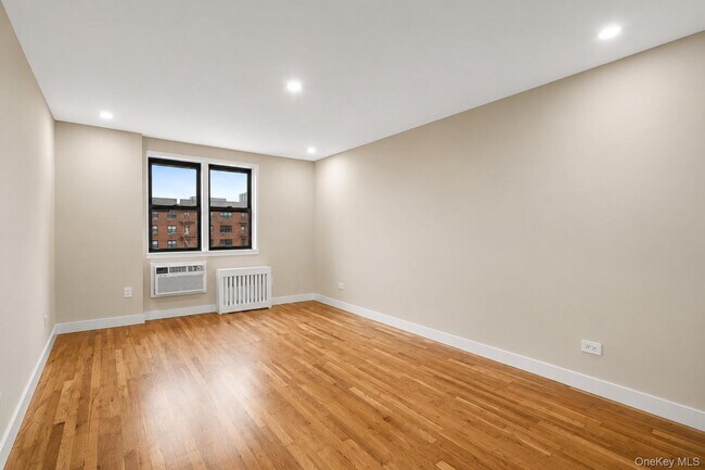 Building Photo - 84-29-84155 155th Ave