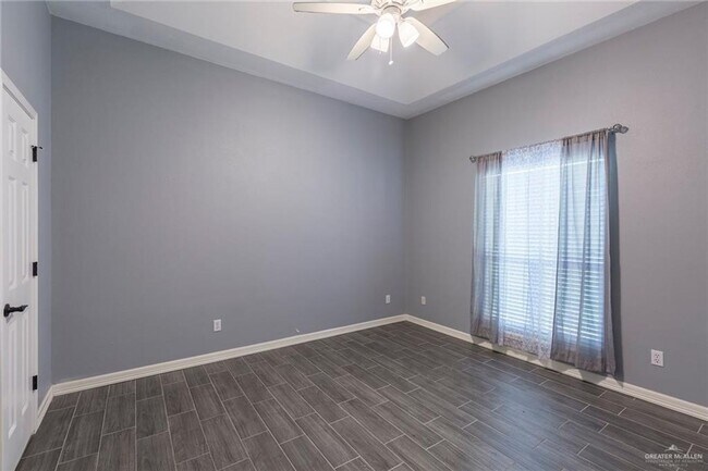 Building Photo - 1608 Merlin Dr