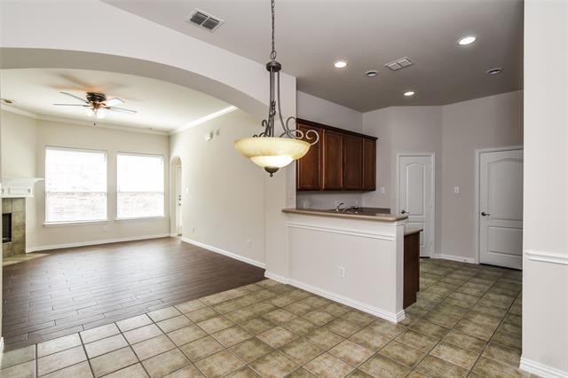 Building Photo - 11839 Westlawn Ln