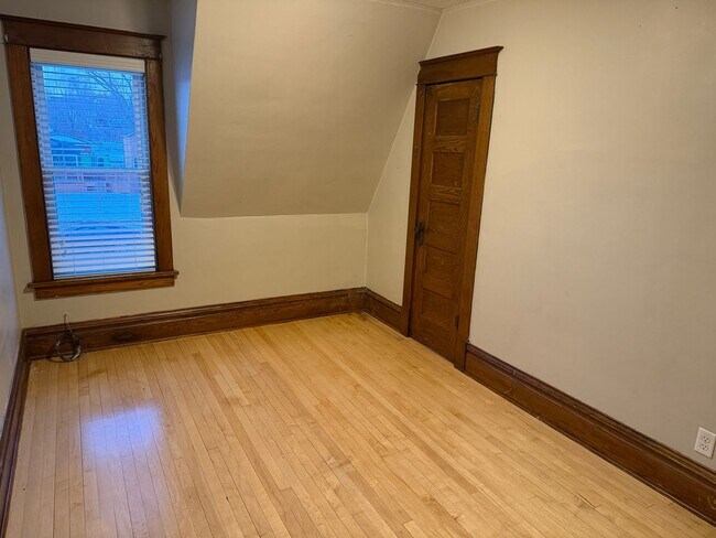 Building Photo - 139/141 6th St NW