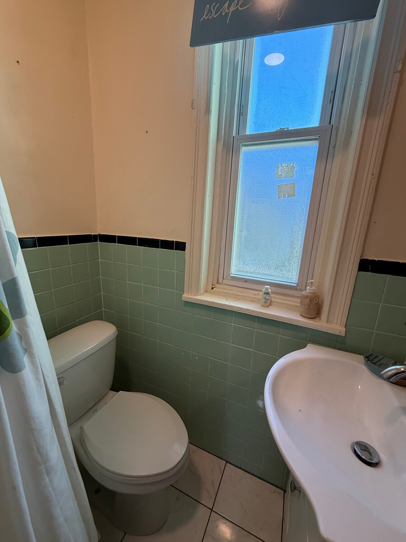 Building Photo - 1236 N Redfield St