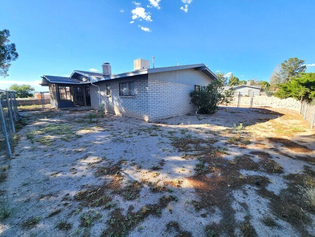 Building Photo - 3301 Jupiter Rd