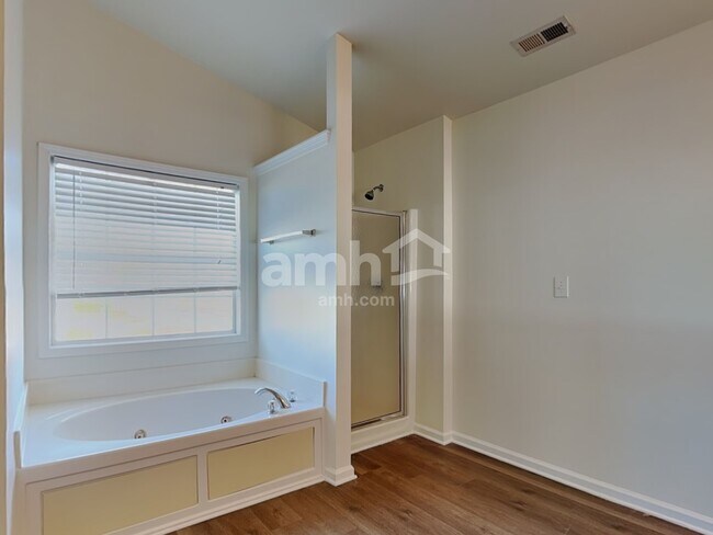 Building Photo - 14609 Asheton Creek Dr