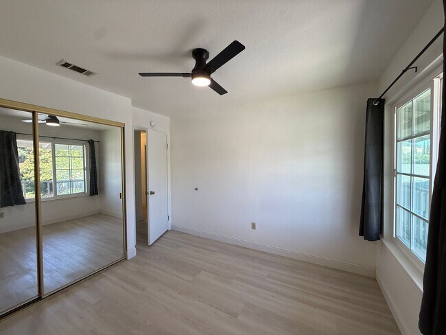 Building Photo - 3537 Augusta Ct
