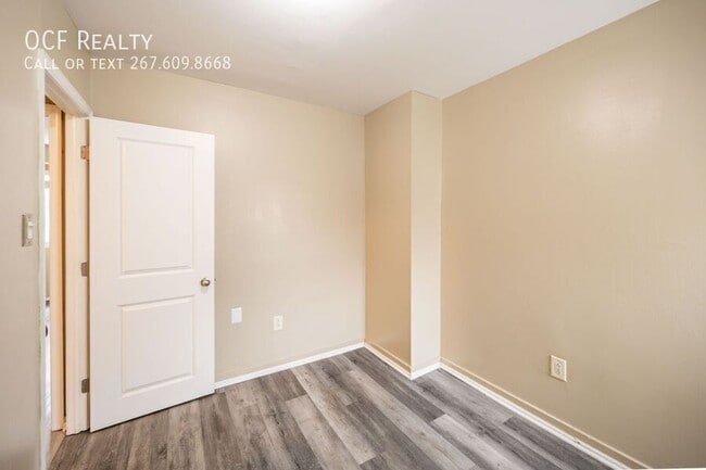 Building Photo - 2220 Fitzwater St