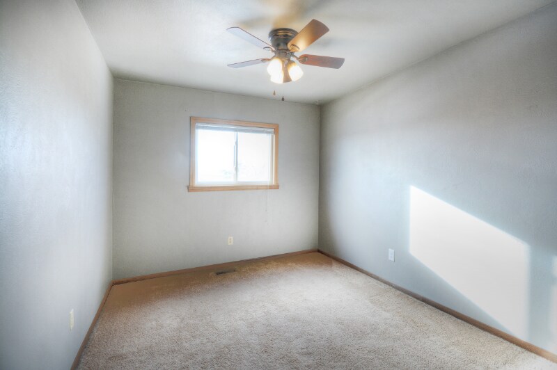 Building Photo - 6475 Pawnee Cir