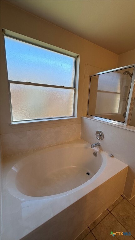 Building Photo - 2400 Price Dr