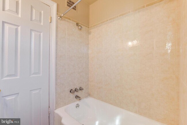 Building Photo - 1889 Alabama Ave SE