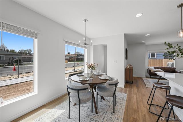 Building Photo - 1302 Akron St