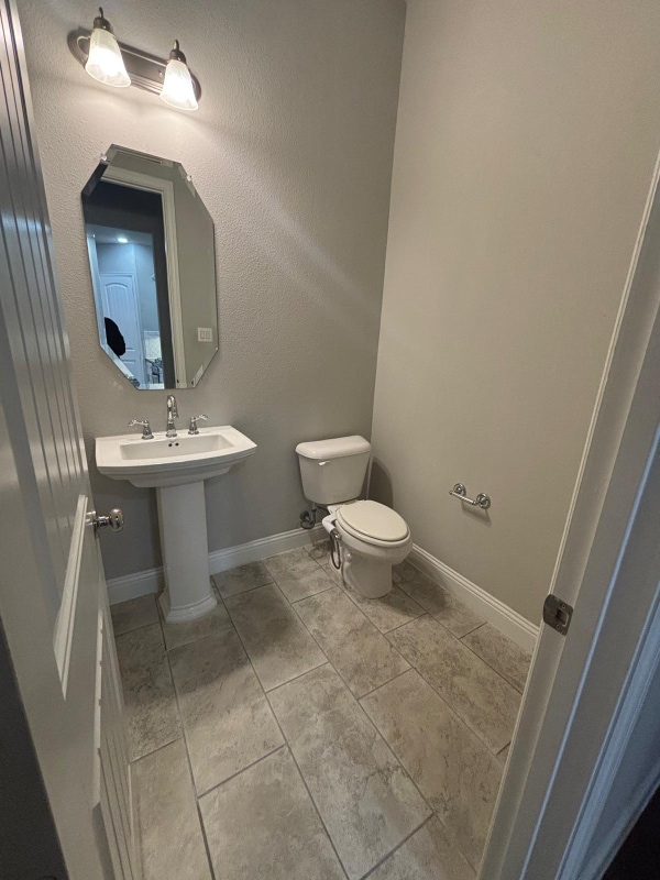 Building Photo - 6142 Rainbow Valley Pl