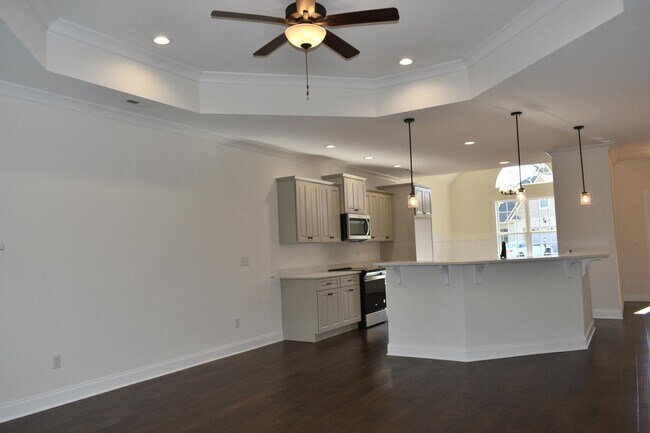 Building Photo - Townhouse for Rent in Hixson