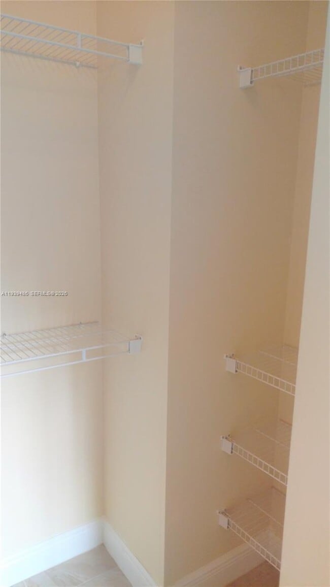 Building Photo - 4404 SW 160th Ave