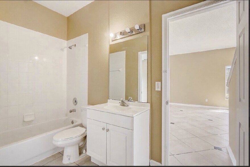 Building Photo - 112 Ivy Brook Ct