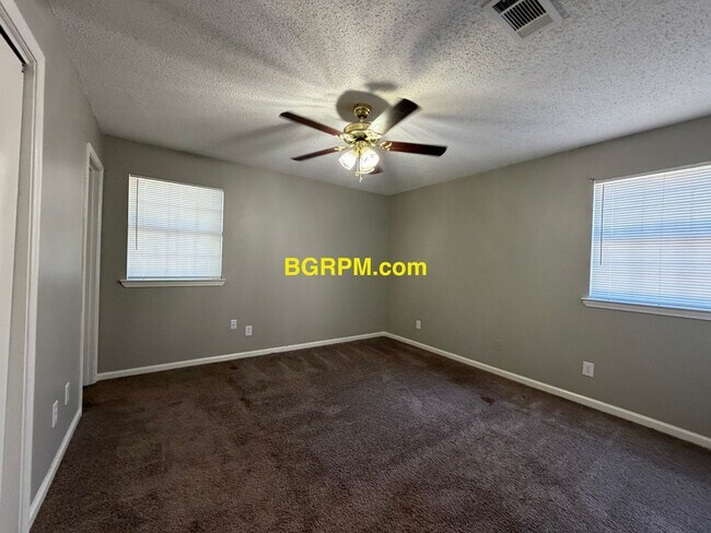 Building Photo - 1217 Overview Dr