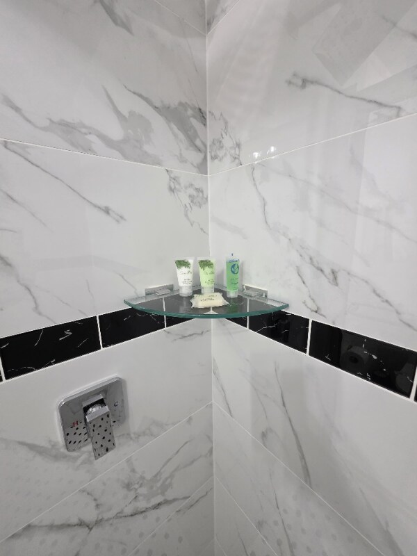 Building Photo - 4742 Blossom Dr