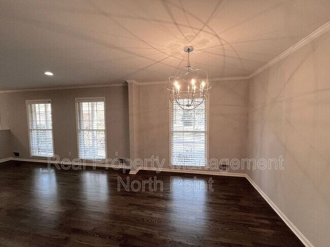 Building Photo - 3434 Palace Ct