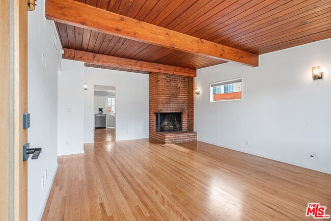 Building Photo - 7639 Machrea St