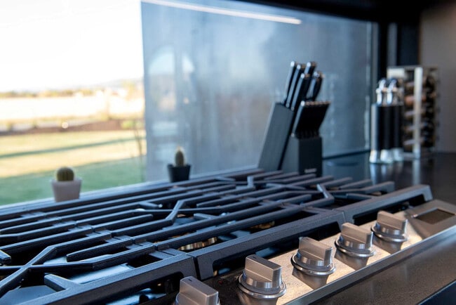 Building Photo - 779 Lucia Ln