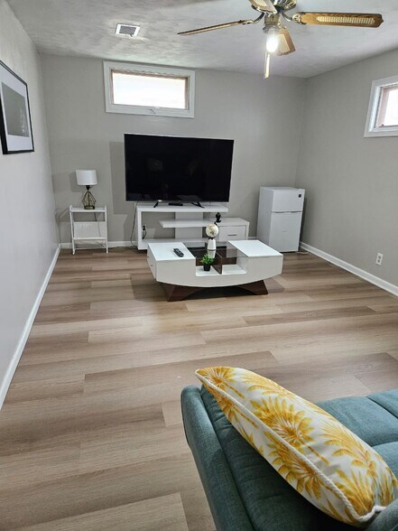 Building Photo - 3010 S 46th Ave