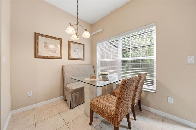 Building Photo - 2402 Caravelle Cir