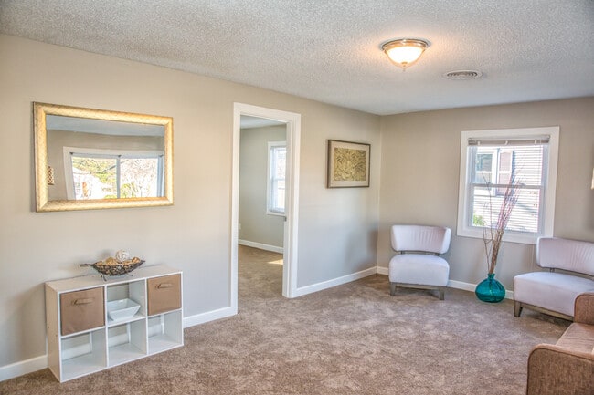 Building Photo - Beautifully Updated Ranch for Rent!