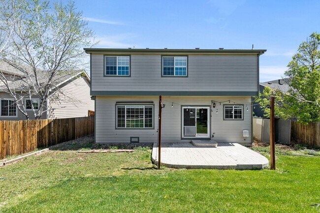 Building Photo - Spacious 5 bedroom home in the heart of Pa...