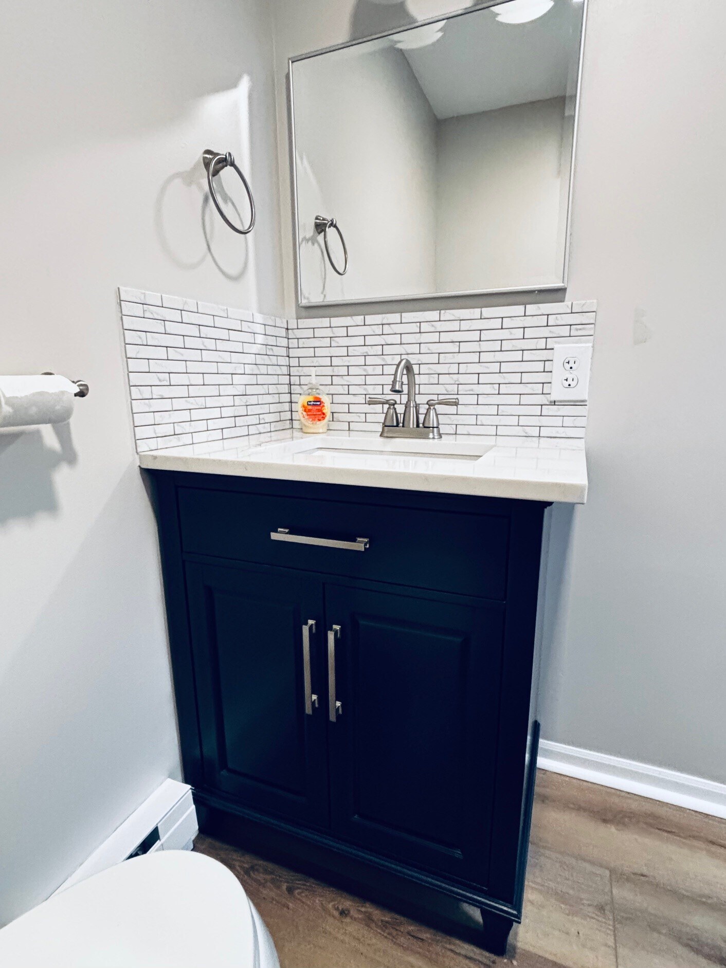 Building Photo - 981 Yale Ave