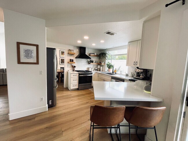 Building Photo - Upgraded Menifee Lakes Home for Lease!