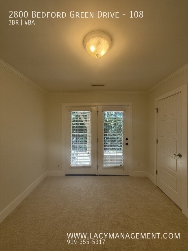 Building Photo - 2800 Bedford Green Dr