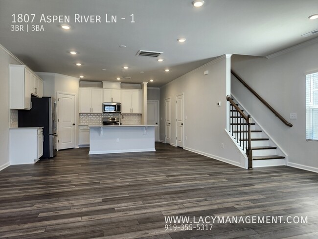 Building Photo - 1807 Aspen River Ln