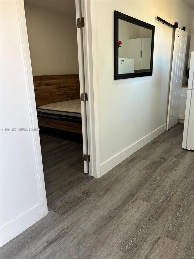 Building Photo - 10405 SW 107th Terrace