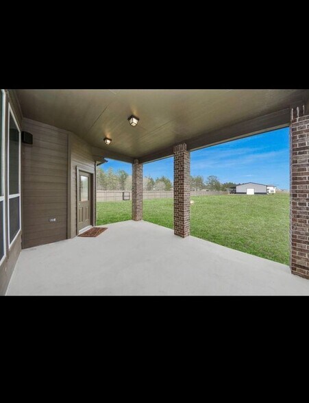 Building Photo - 16735 Rockwall St