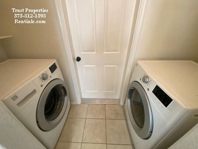 Building Photo - Clean 4/2 close to WSMR / NASA